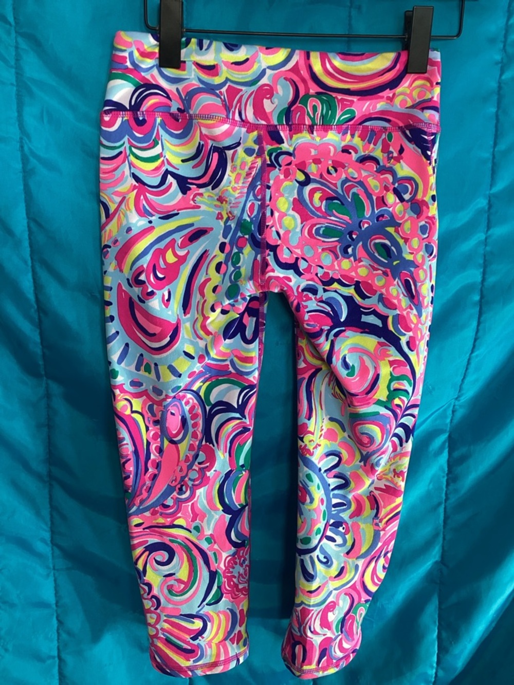 Lilly Pulitzer Pink Multi Swirl Capri Leggings - Picture 5 of 8